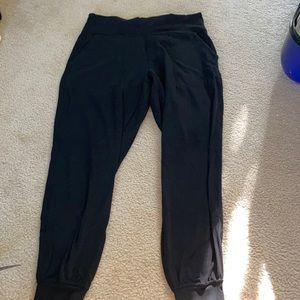 Lululemon black stretchy leggings/jogger pants women’s XL